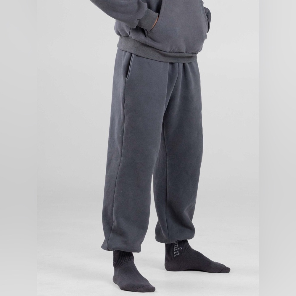 Super soft sweatpants, new, never worn!